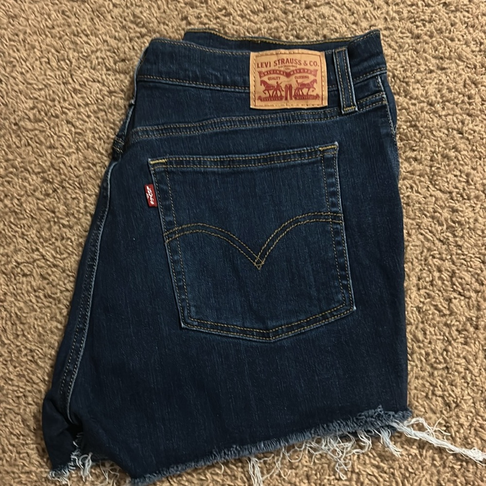 Levi Denim Womens high rise cut offs. Size 32